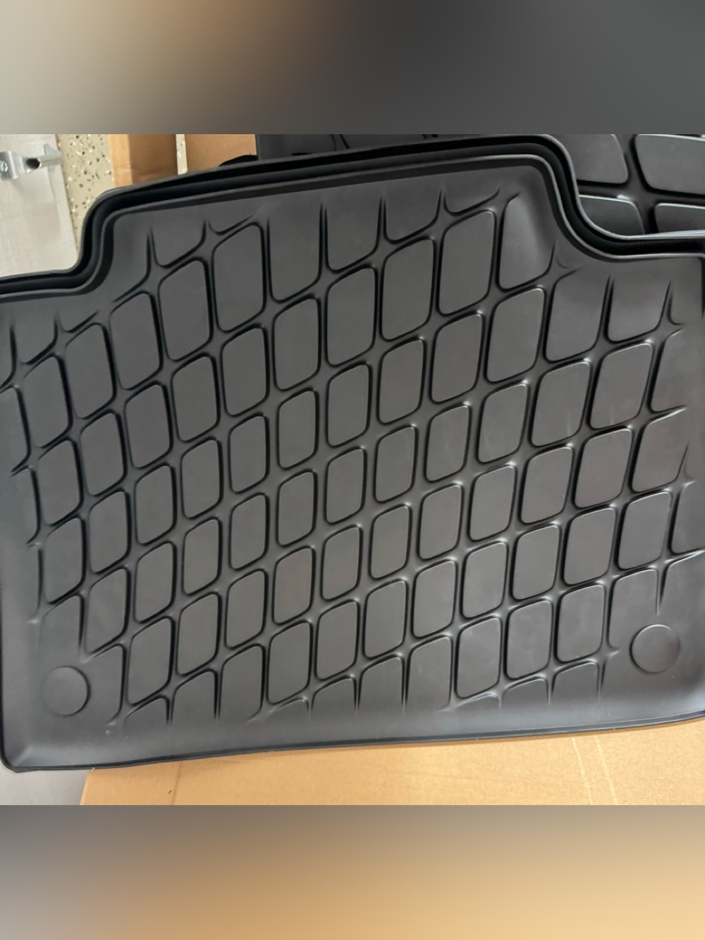 NWT Set of 2 Genuine Mercedes-Benz all-season rear rubber floor mats Never Used